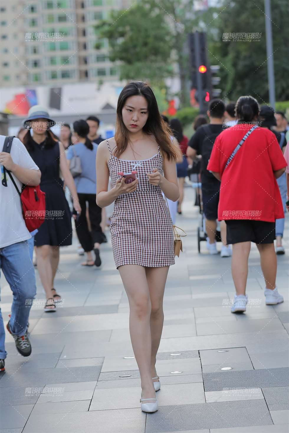 图片[5]-小姐姐随意一站 就是一道美景-街拍流行馆