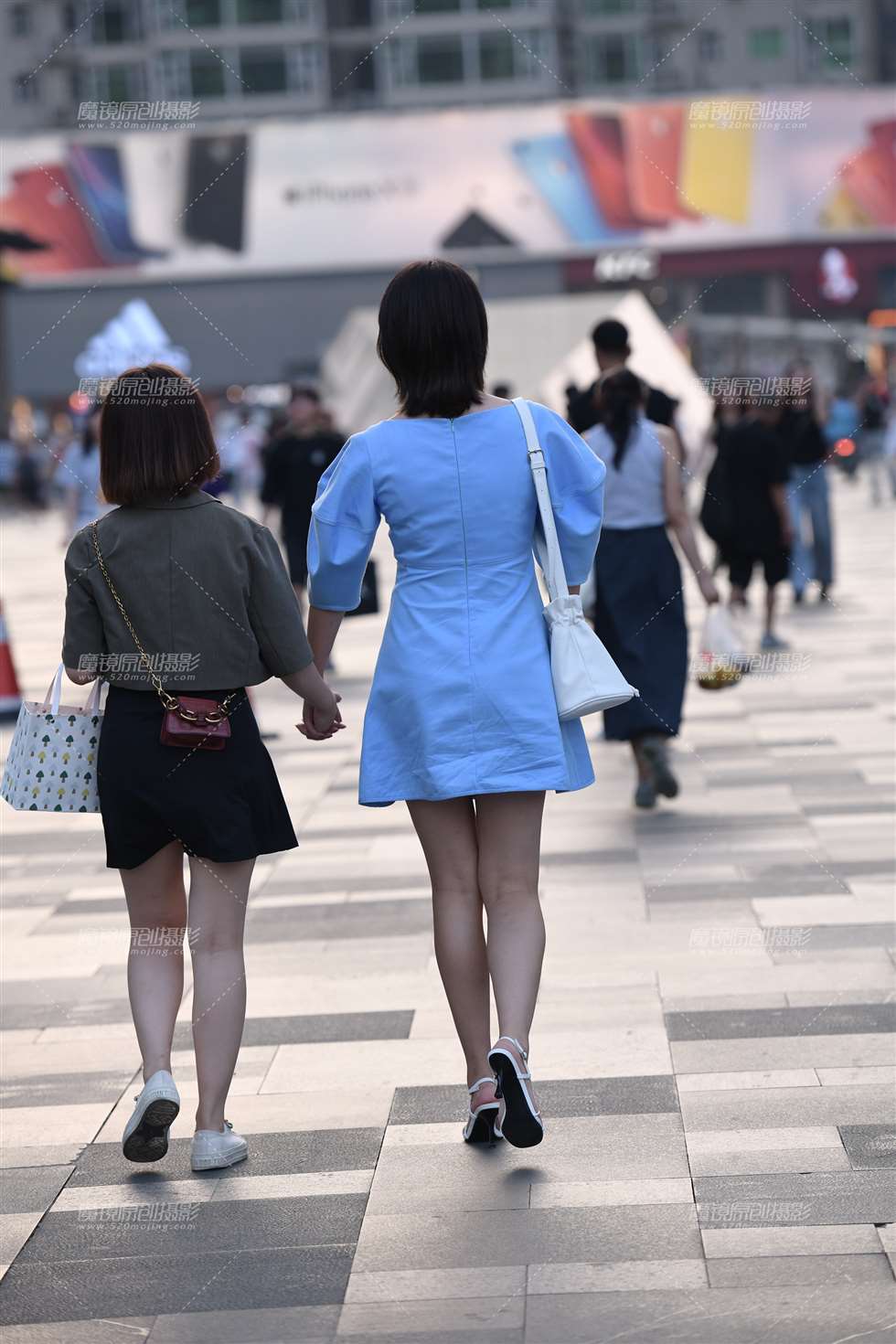 图片[2]-长腿美女-街拍流行馆