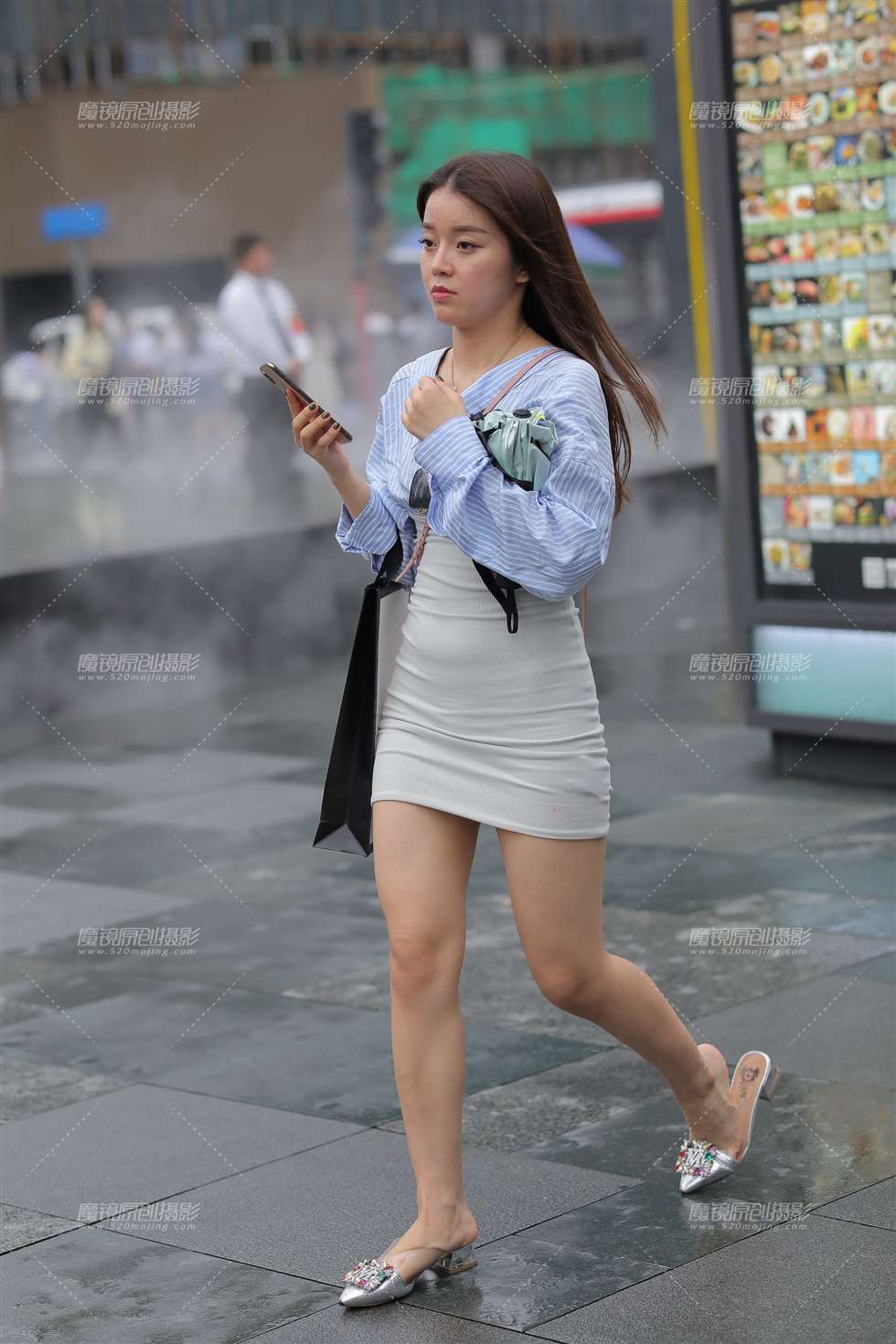 图片[1]-包臀裙小妹-街拍流行馆