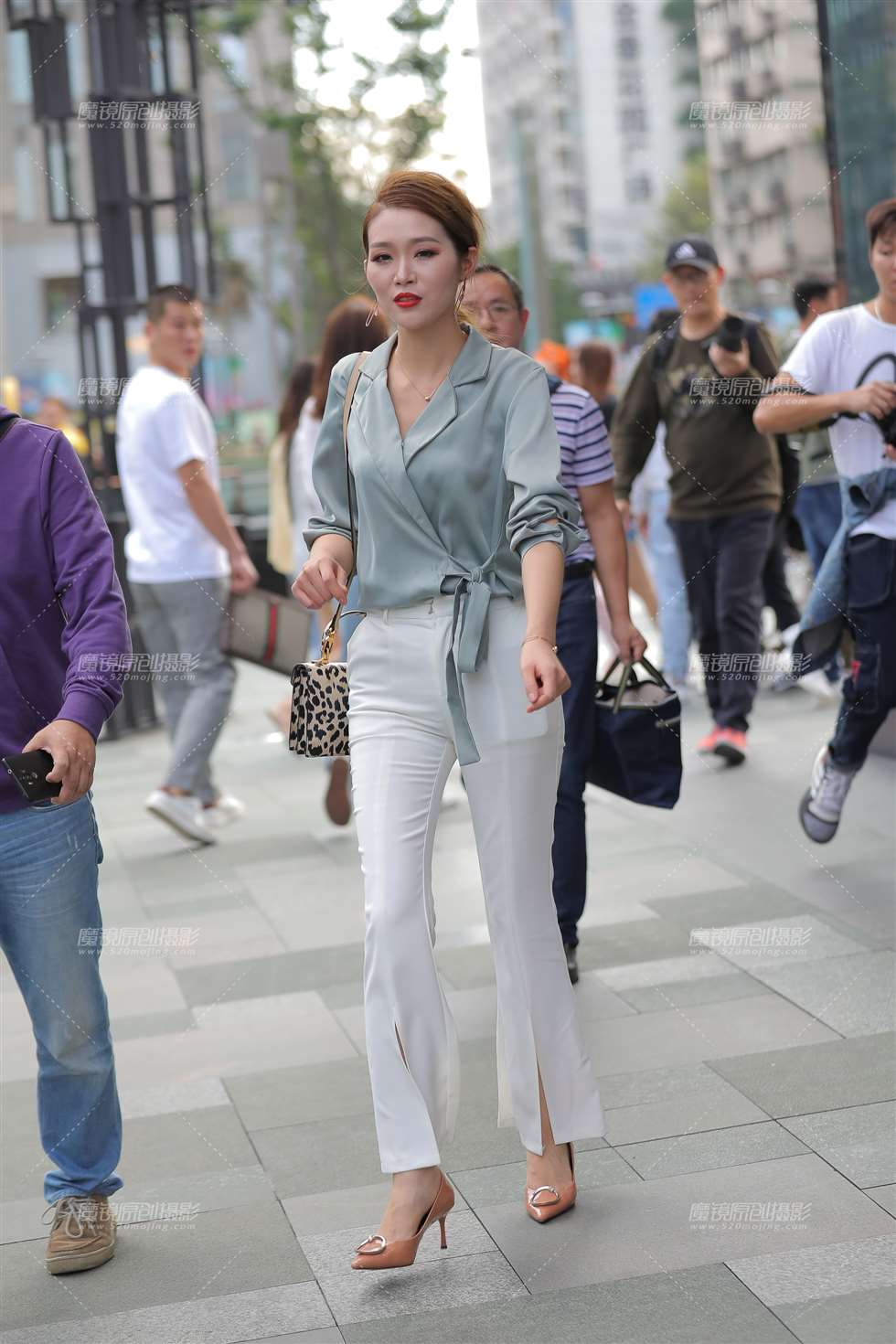 图片[3]-这样的职场姐姐 业务能力一定很强-街拍流行馆