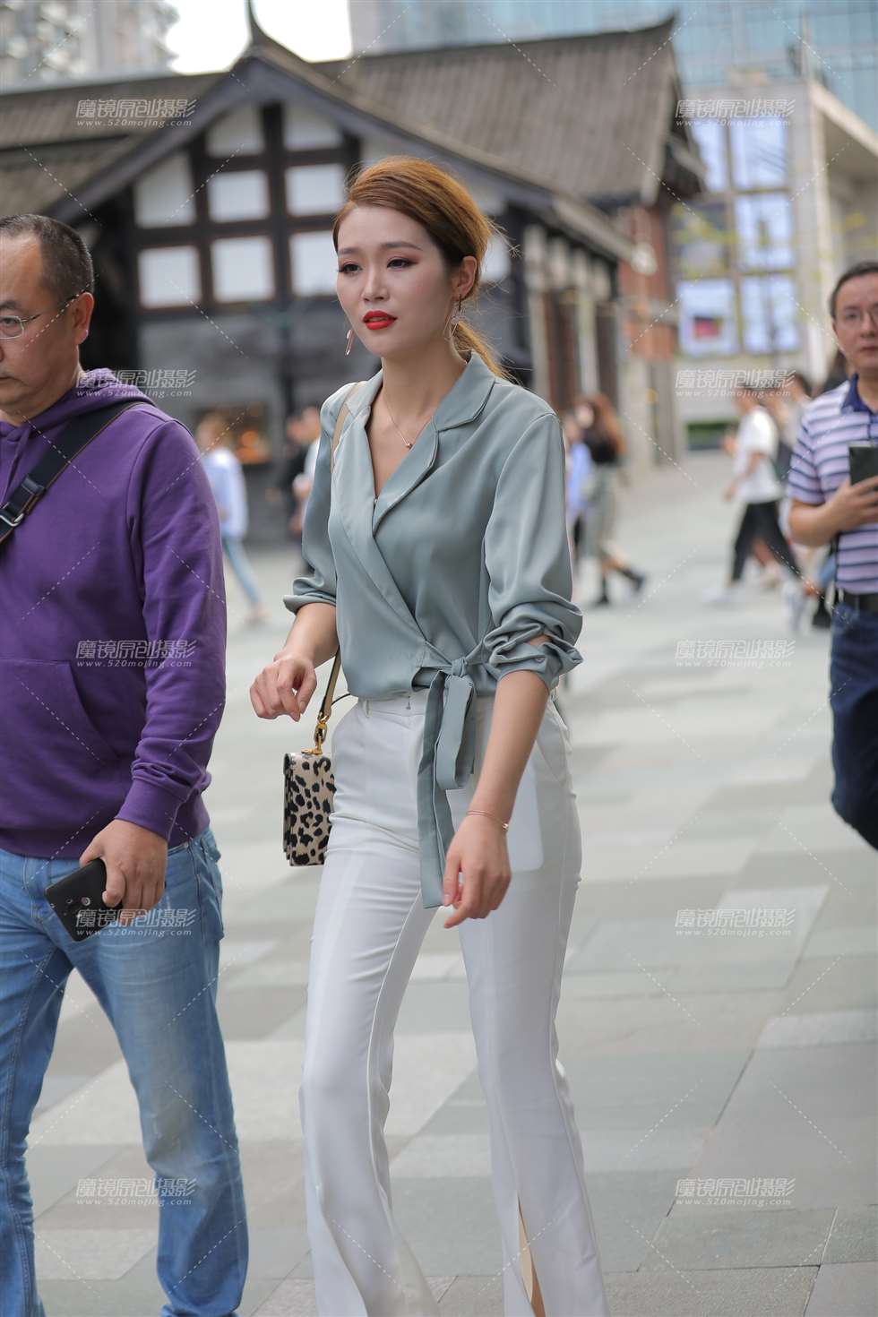 图片[5]-这样的职场姐姐 业务能力一定很强-街拍流行馆