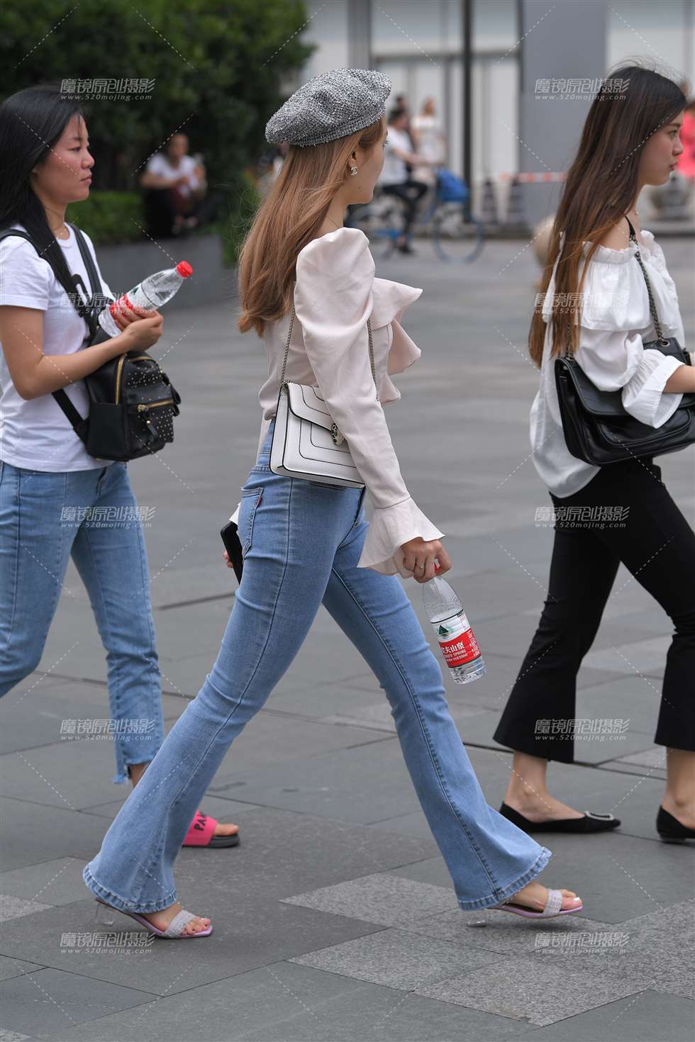 图片[4]-靓丽的紧牛小姐姐-街拍流行馆