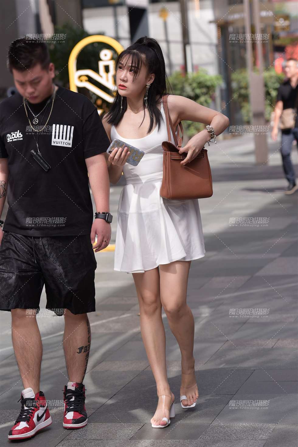 图片[1]-在找什么？-街拍流行馆