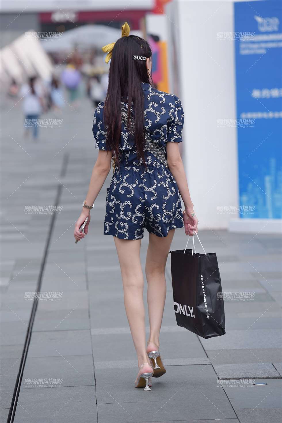 图片[2]-蝴蝶结佩连体短裤-街拍流行馆