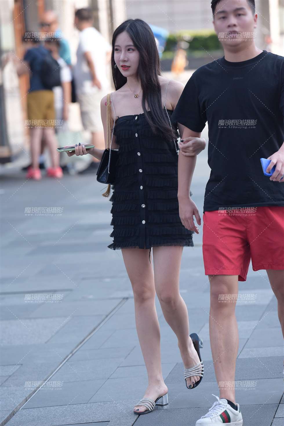 图片[1]-性感的女友-街拍流行馆