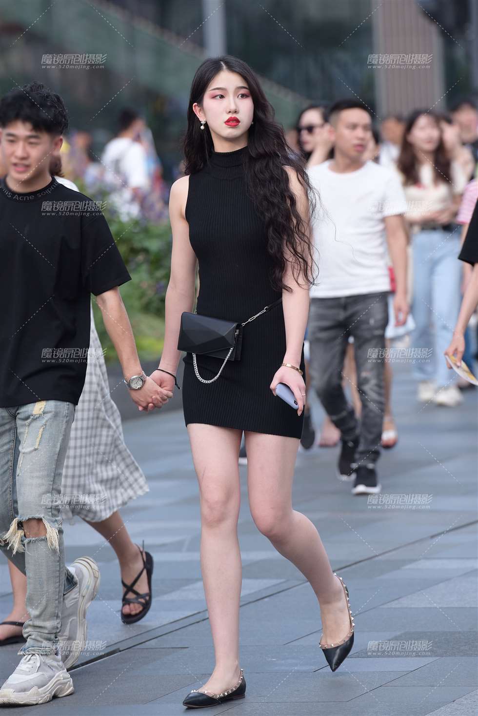 图片[1]-包臀裙美女-街拍流行馆