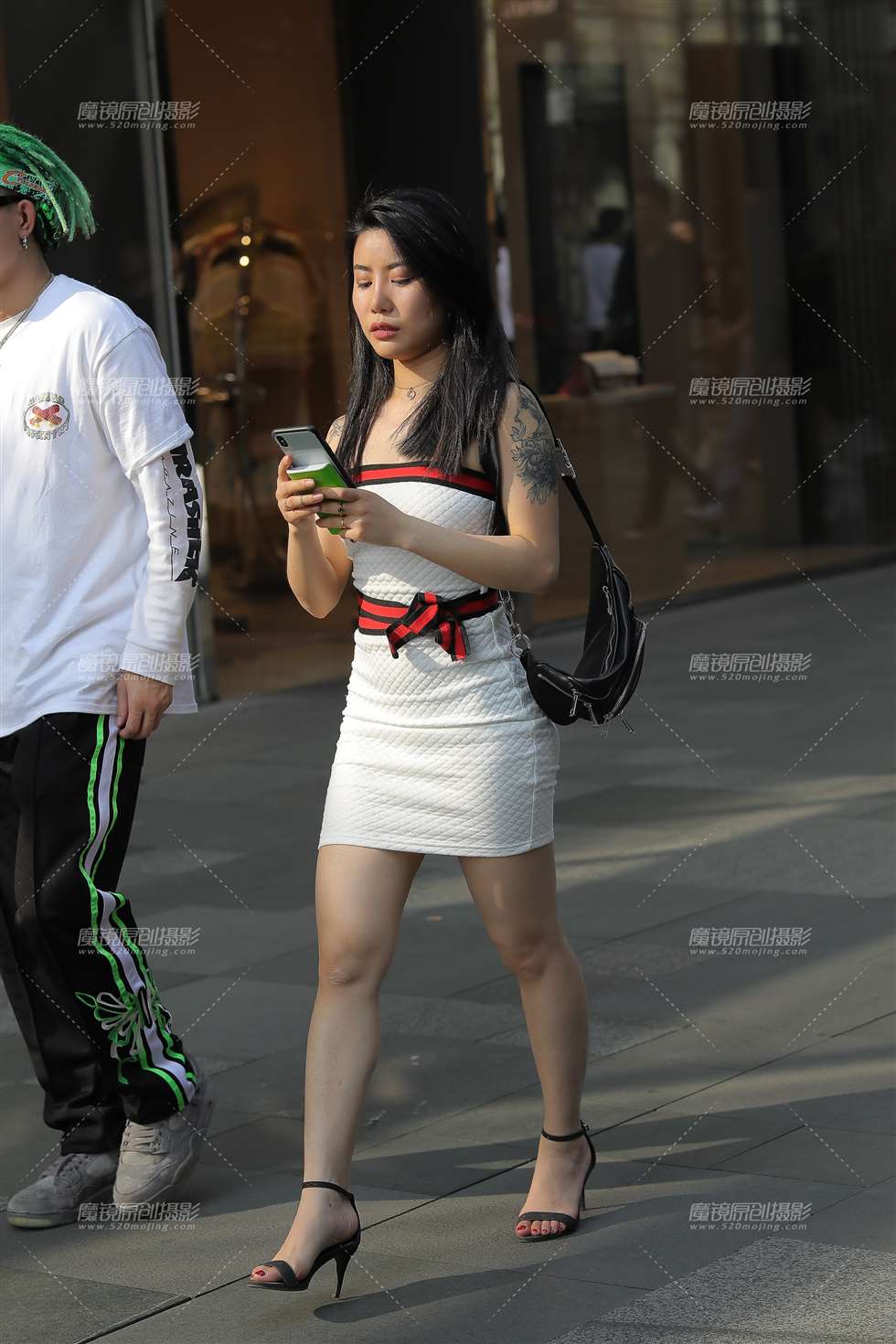 图片[5]-老板娘身材真好-街拍流行馆