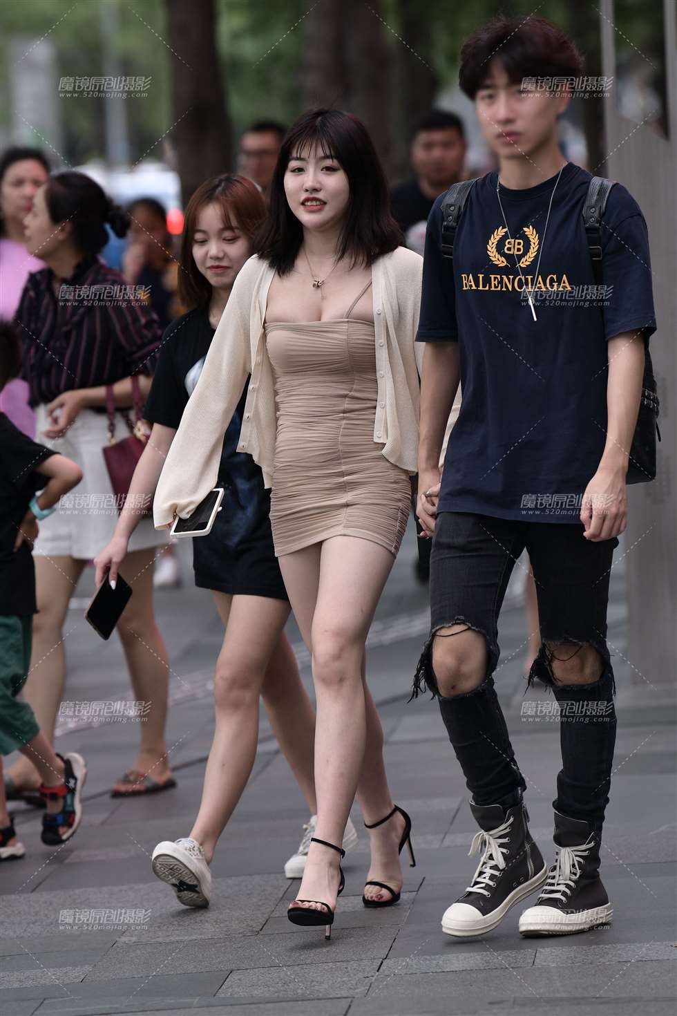 图片[5]-包臀裙美女-街拍流行馆