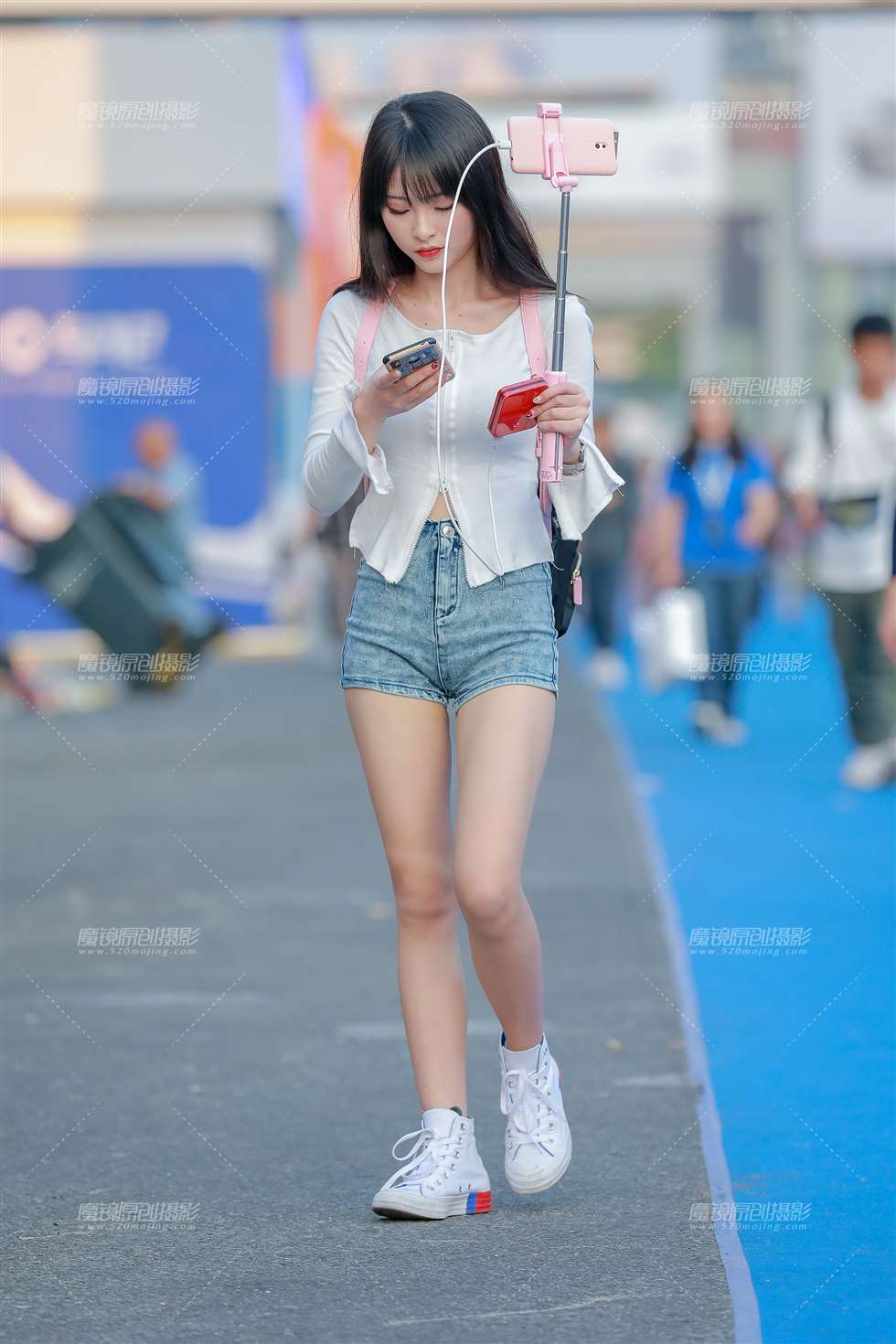 图片[4]-牛仔热裤小妹-街拍流行馆