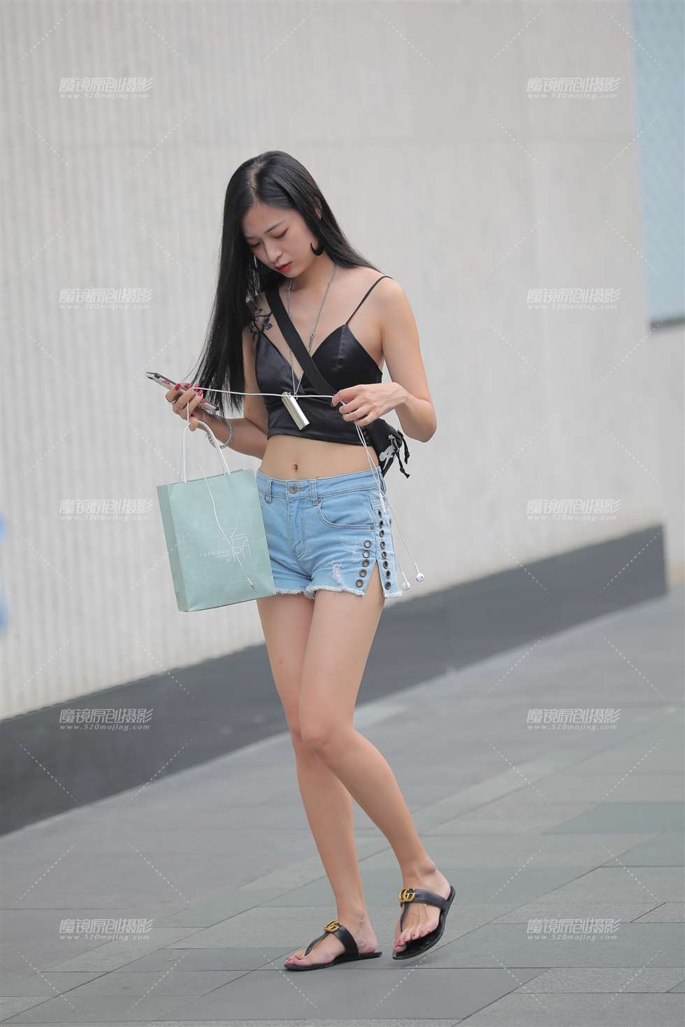 图片[3]-热裤长腿-街拍流行馆