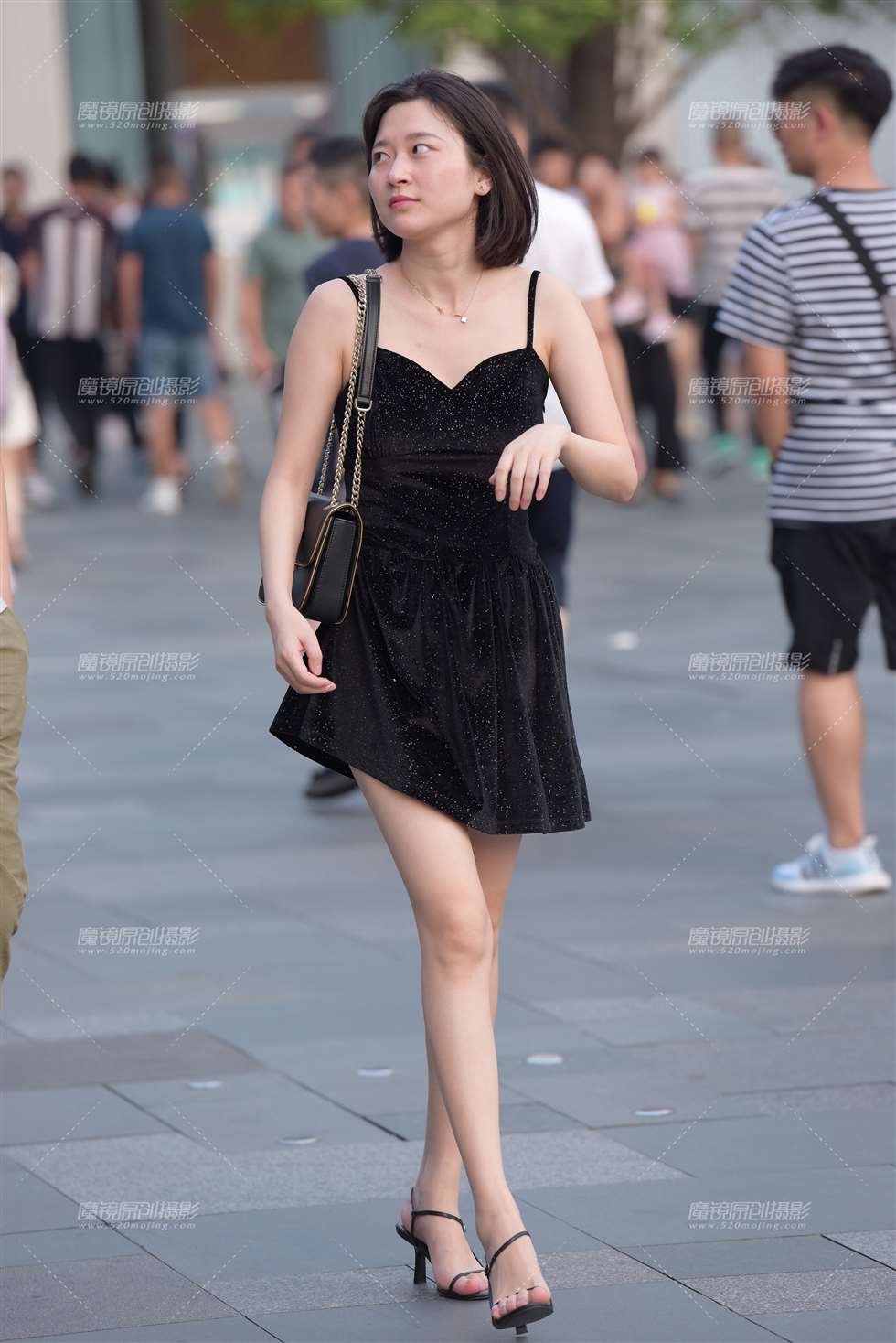 图片[5]-高跟小黑裙-街拍流行馆