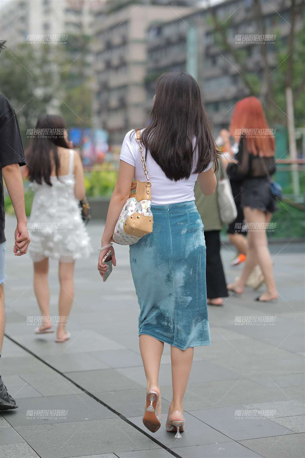 图片[2]-高跟美女-街拍流行馆