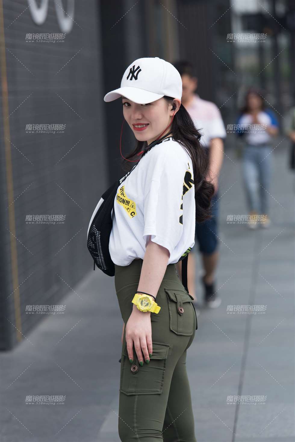 图片[1]-紧牛-街拍流行馆