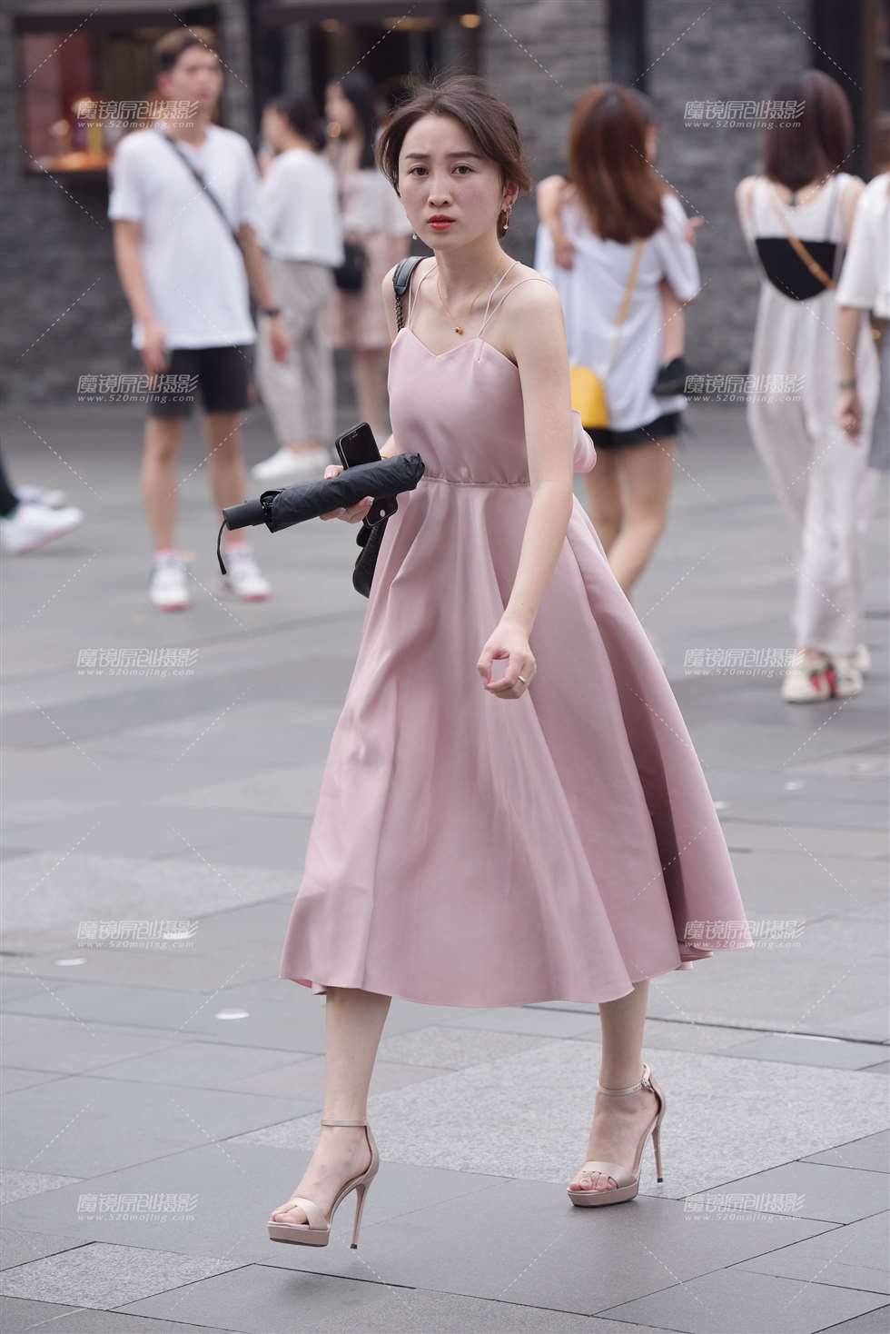 图片[1]-美背-街拍流行馆