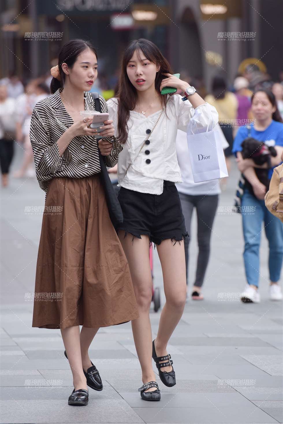 图片[1]-闺蜜-街拍流行馆