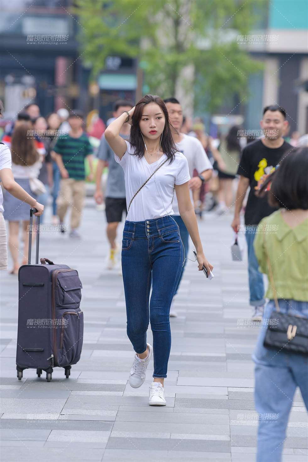 图片[3]-紧牛的阳光美眉-街拍流行馆