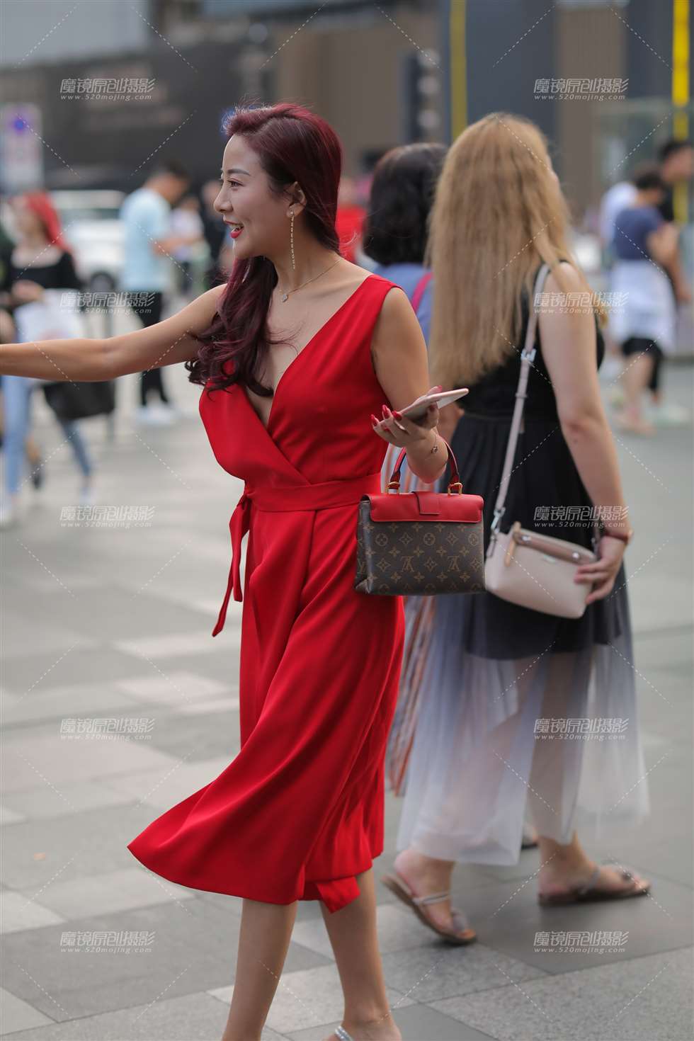 图片[4]-优雅小姐姐-街拍流行馆