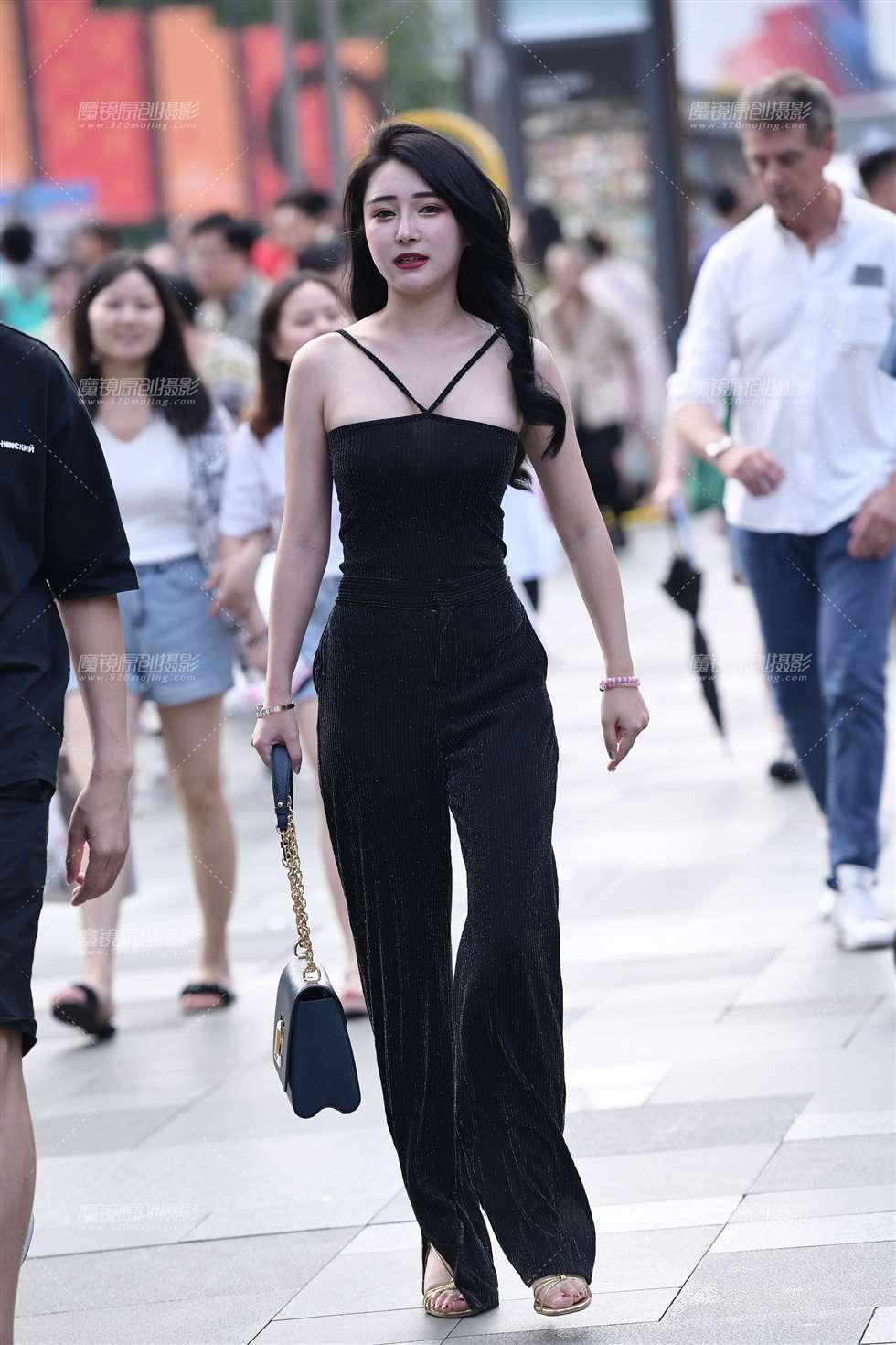 图片[1]-美女-街拍流行馆