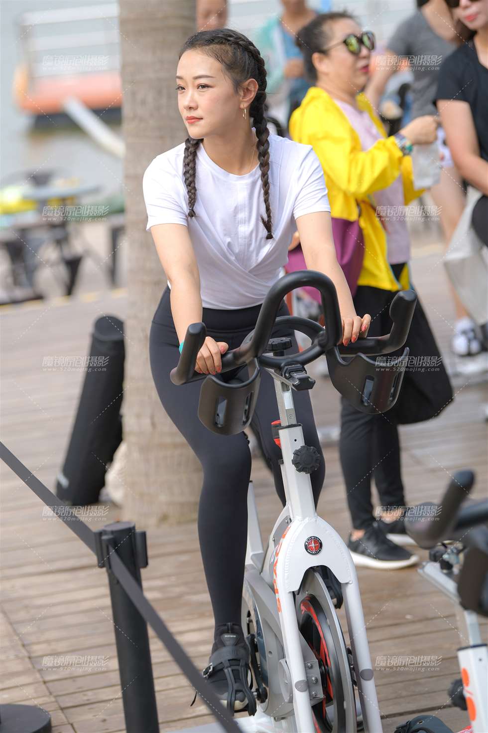 图片[1]-【街拍之魂赛帖】骑完单车去跳舞-街拍流行馆