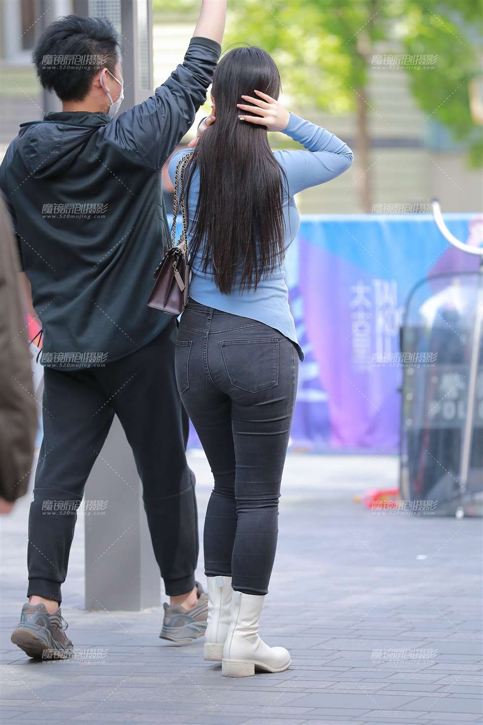 图片[2]-【玻璃赛帖】丰满的性感女友-街拍流行馆