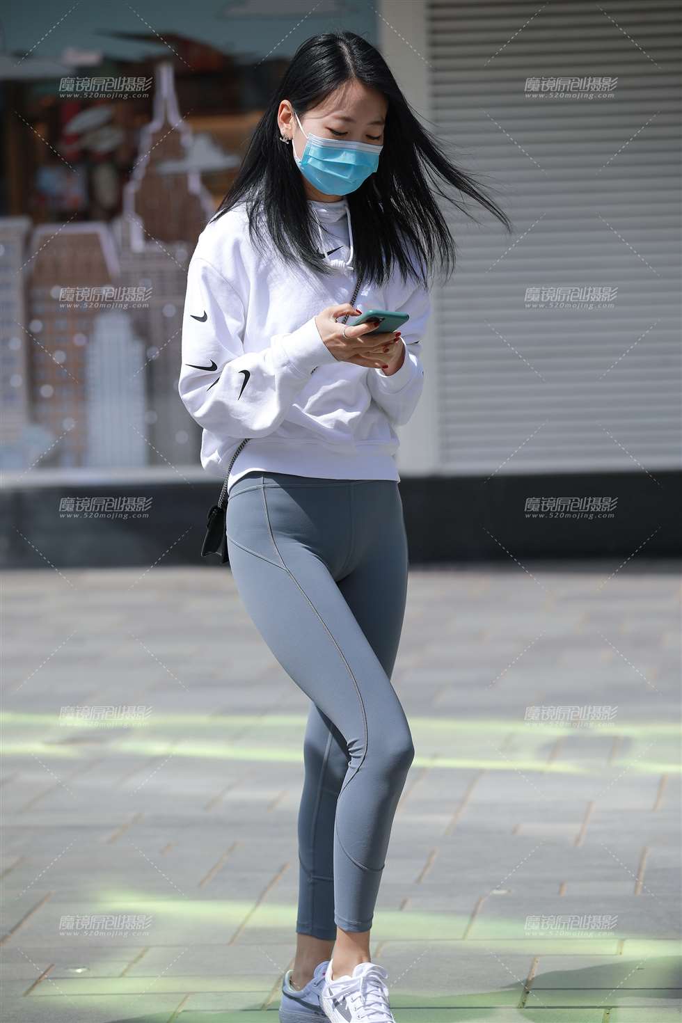 图片[1]-【玻璃赛帖】瑜伽紧身裤女友-街拍流行馆