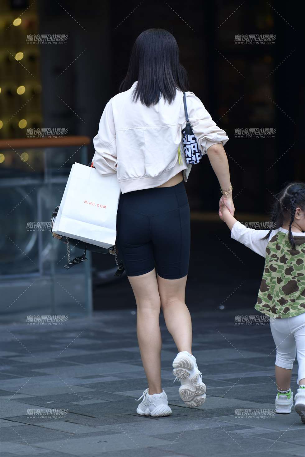 图片[4]-【小默赛帖】1657性感美女辣妈-街拍流行馆