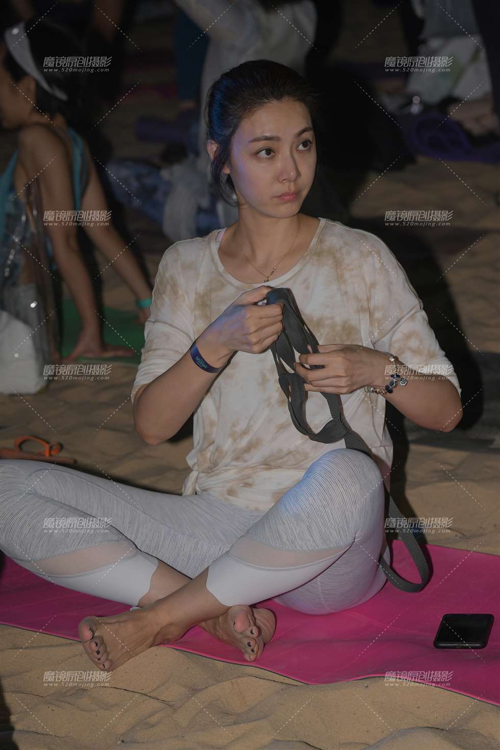 图片[1]-【街拍之魂赛帖】夜晚锻炼-街拍流行馆