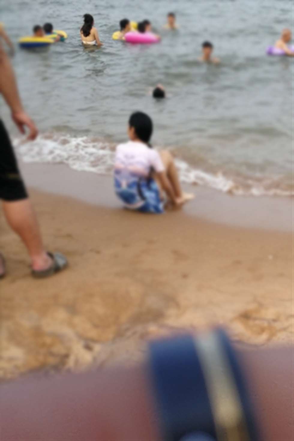 图片[3]-【小默赛帖】1665白皙美女急着去玩水-街拍流行馆