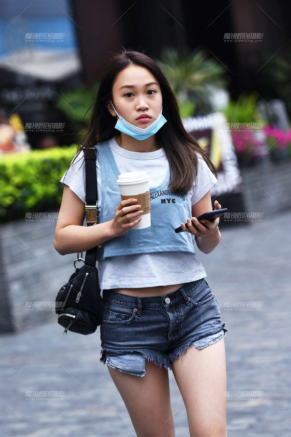 图片[1]-【咔喳赛贴】一转身萌萌的-街拍流行馆