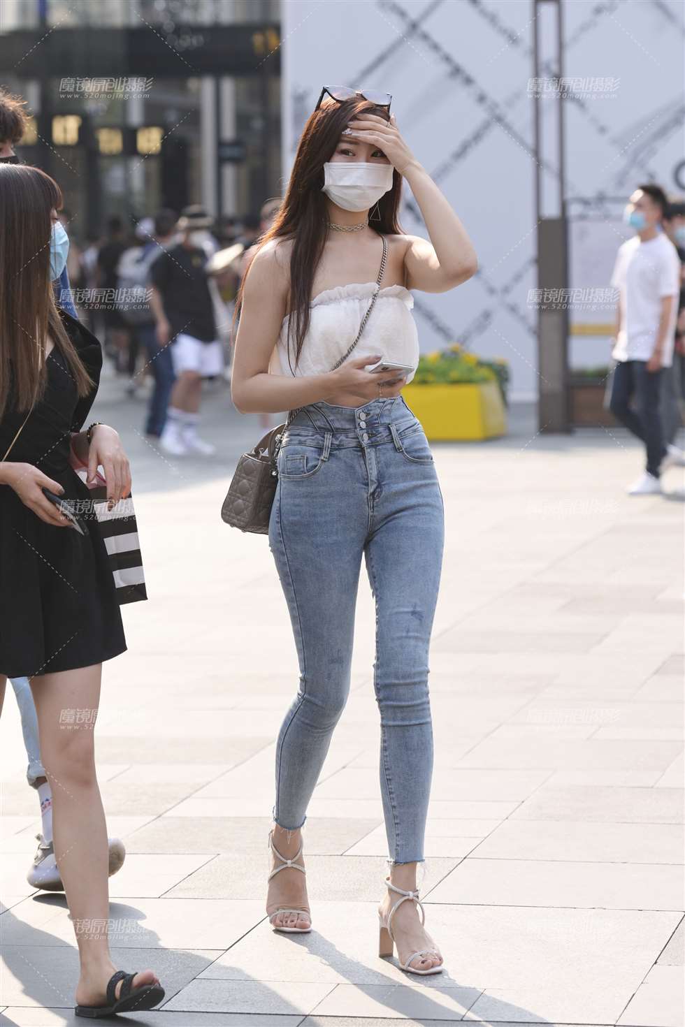 图片[1]-紧牛小姐姐-街拍流行馆