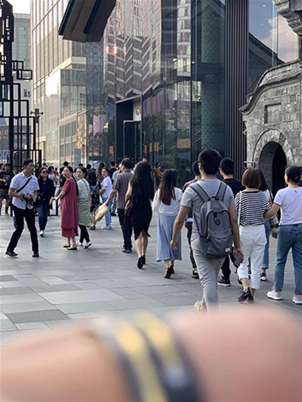图片[3]-【视觉冲击赛贴】黑色抹胸-街拍流行馆