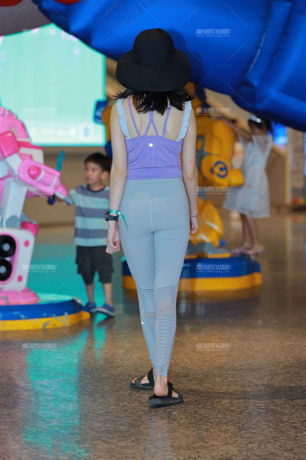 图片[2]-【小默赛帖】1715搭讪活泼可爱美女-街拍流行馆