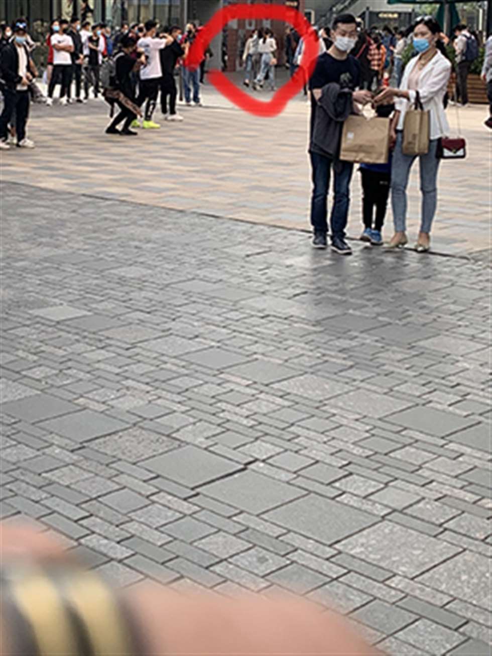 图片[3]-【红石赛帖】漂亮的瑜伽裤妹子-街拍流行馆