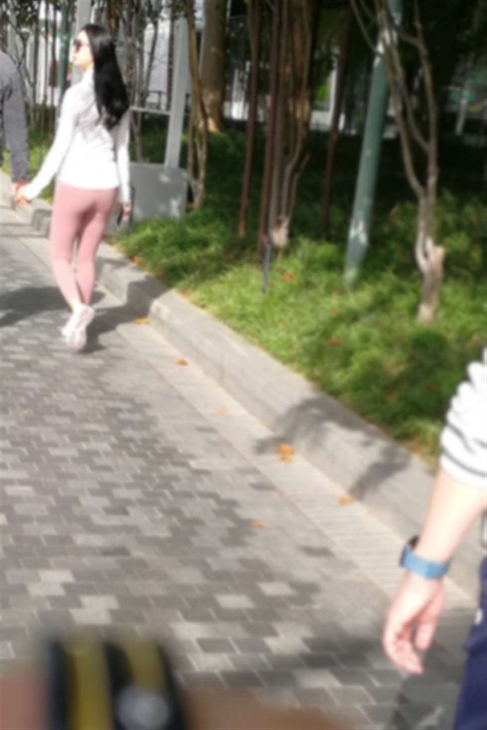 图片[3]-【小默赛帖】气质紧身美女-街拍流行馆