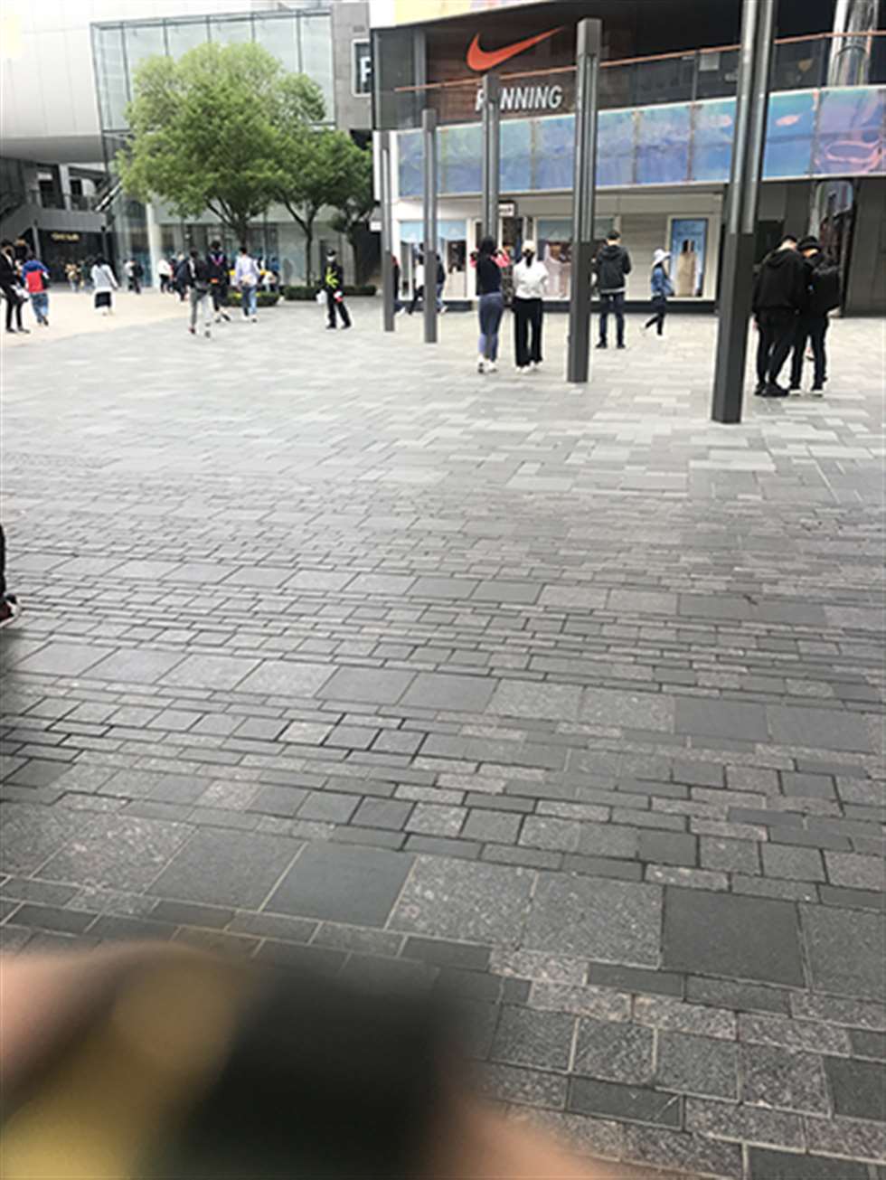 图片[3]-【玻璃赛帖】蓝色瑜伽裤小姐姐-街拍流行馆