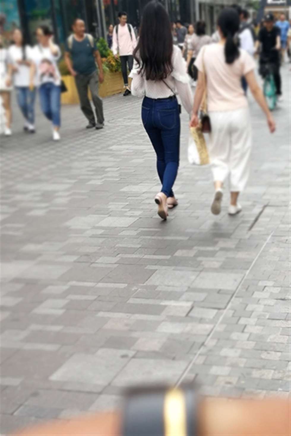 图片[3]-【小默赛帖】漂亮牛仔甜美美女-街拍流行馆