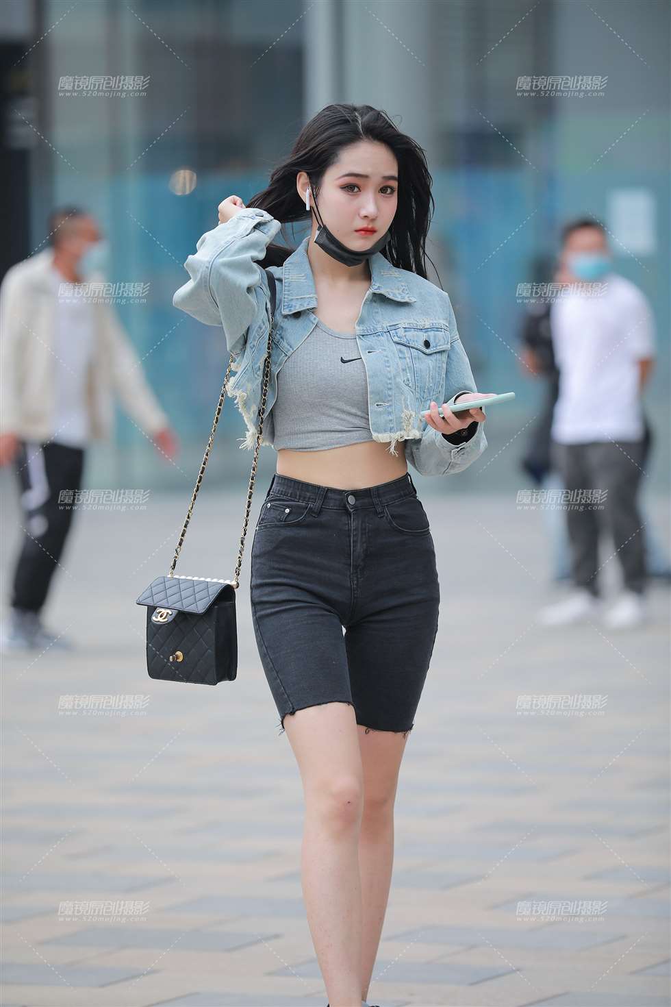 图片[1]-【玻璃赛帖】黑色牛仔短裤小仙女-街拍流行馆