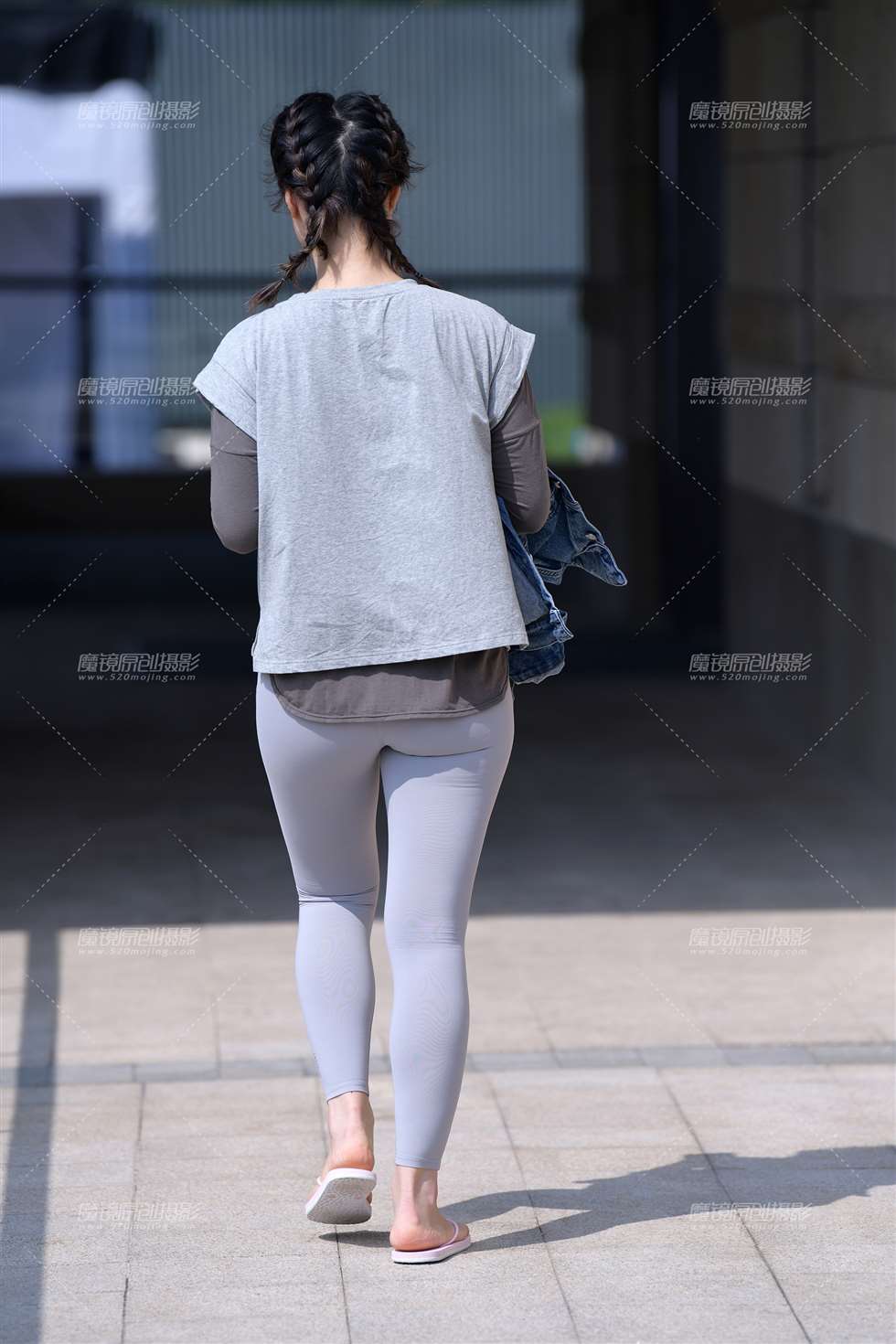 图片[1]-【小默赛帖】搭讪笑盈盈瑜伽美女-街拍流行馆