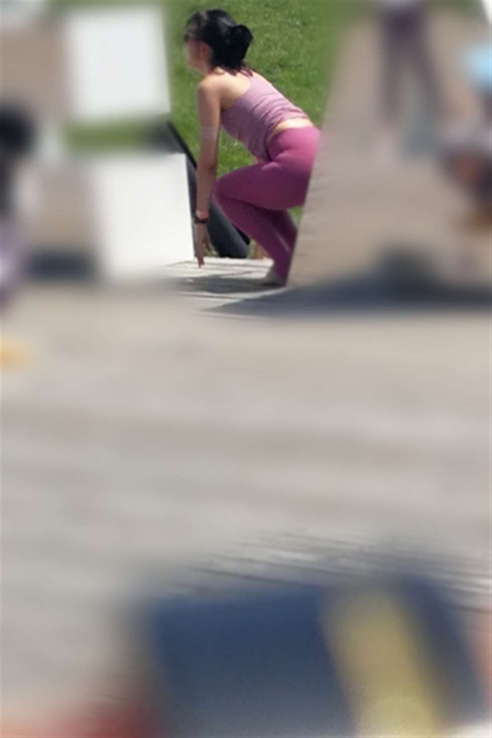 图片[3]-【小默赛帖】香汗淋淋瑜伽美女-街拍流行馆