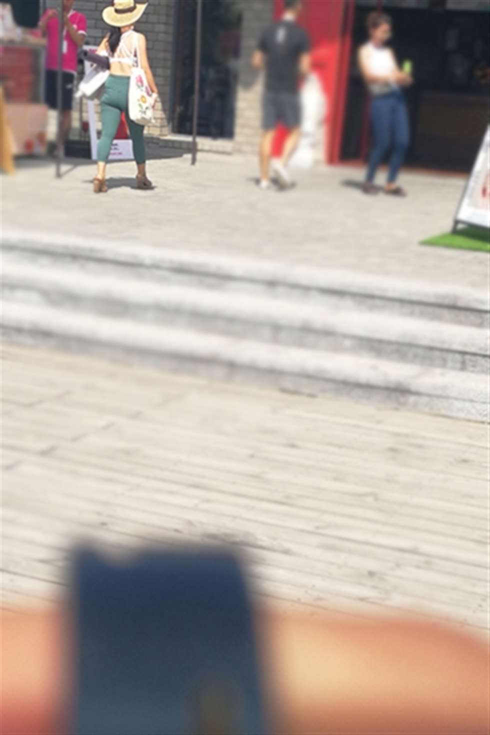 图片[3]-【小默赛帖】白皙阳光瑜伽美女-街拍流行馆