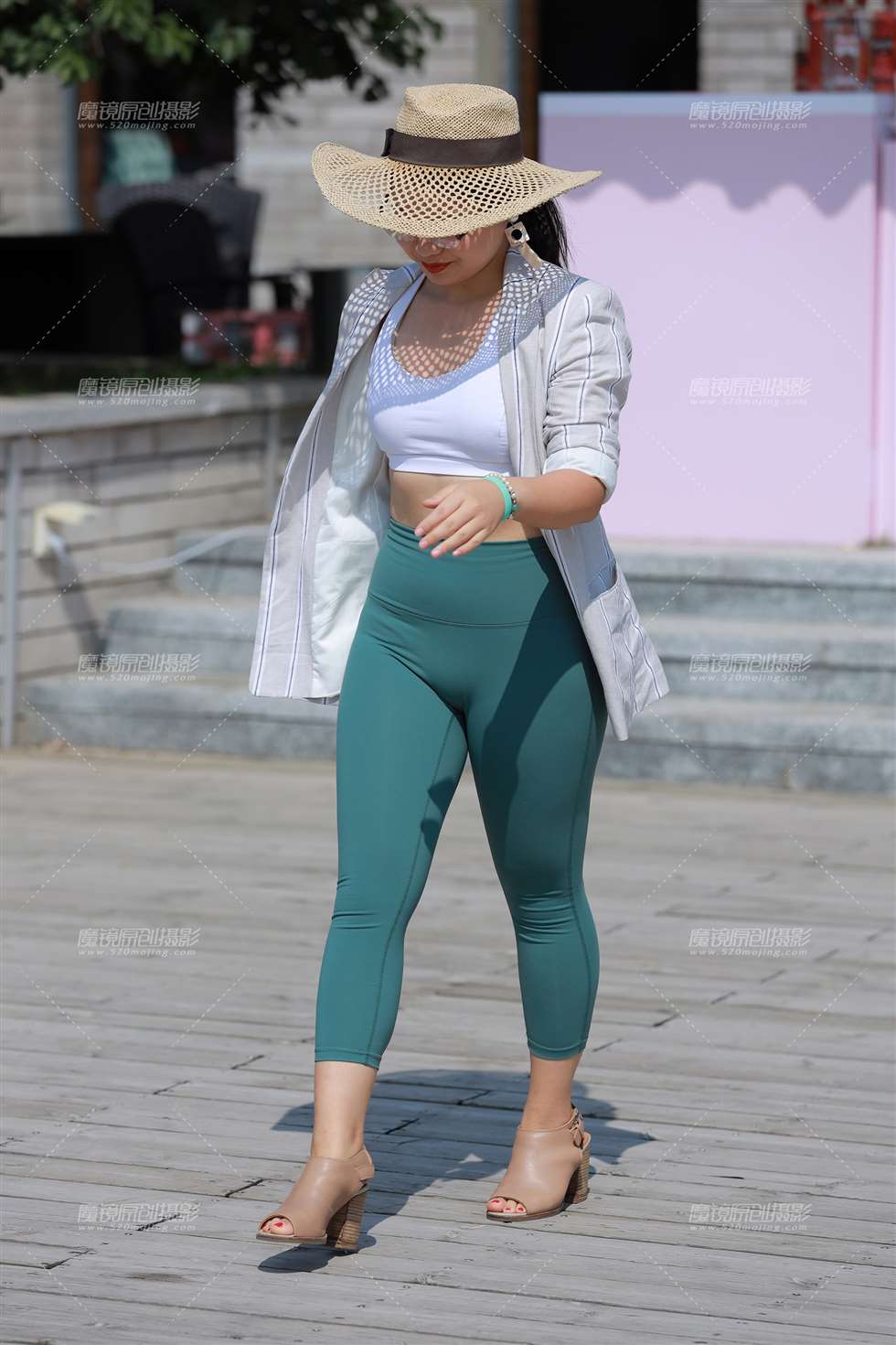 图片[5]-【小默赛帖】白皙阳光瑜伽美女-街拍流行馆
