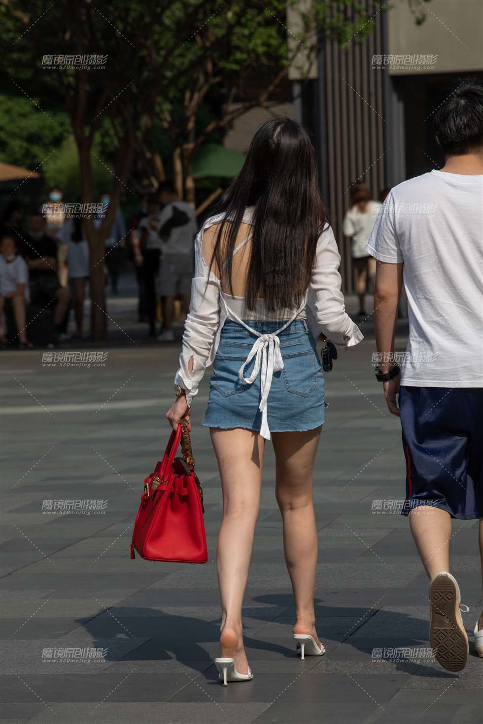 图片[2]-【凯恩赛贴】牛仔短裙-街拍流行馆