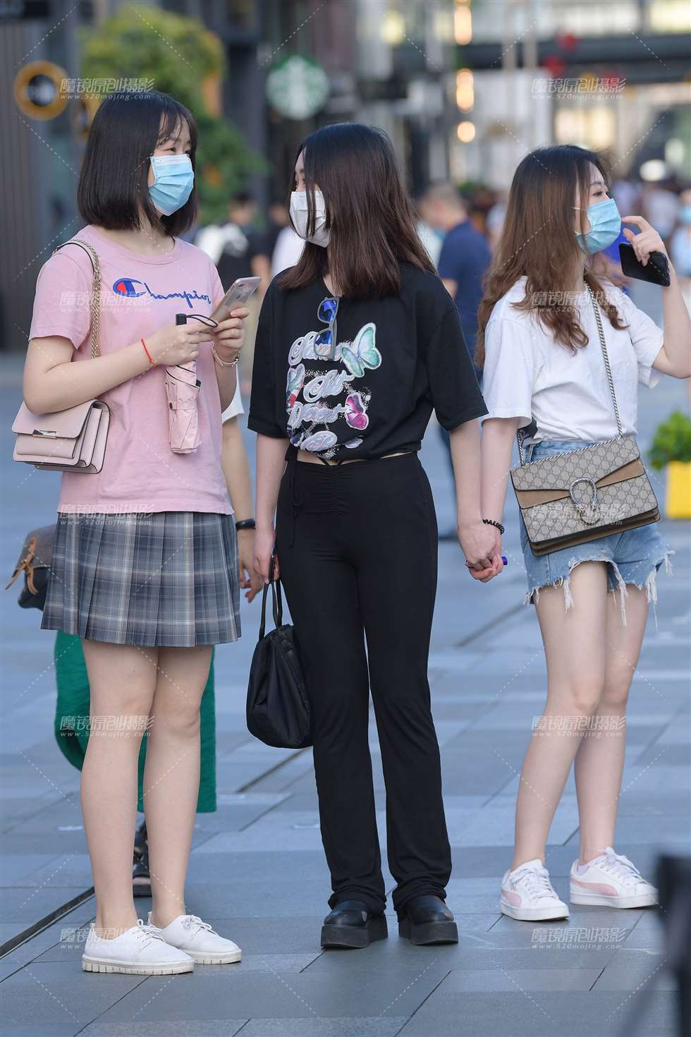 图片[3]-年轻女孩，身材倒不赖~-街拍流行馆