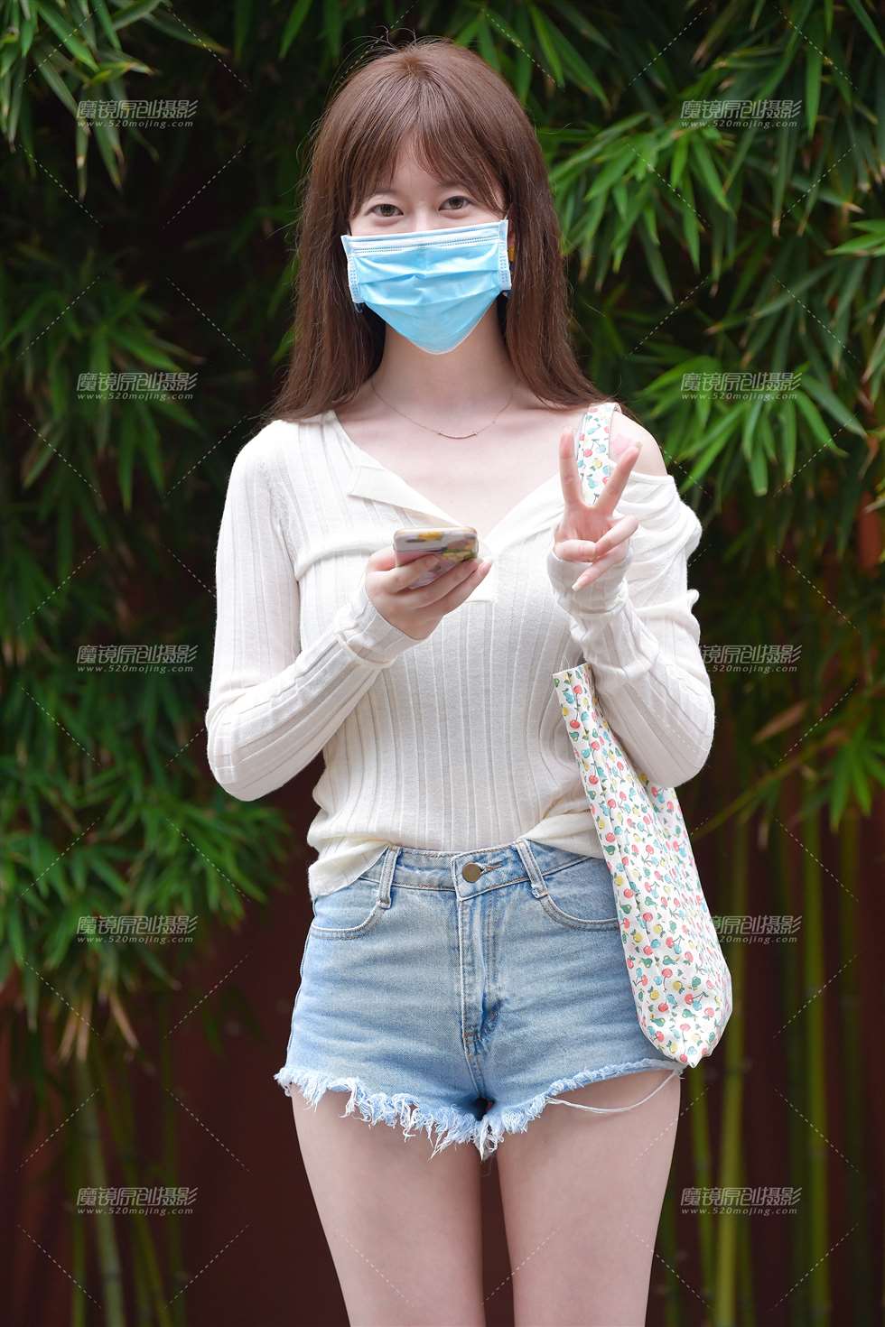 图片[1]-【视觉冲击赛贴】迷人de热裤女孩，我又爱了-街拍流行馆