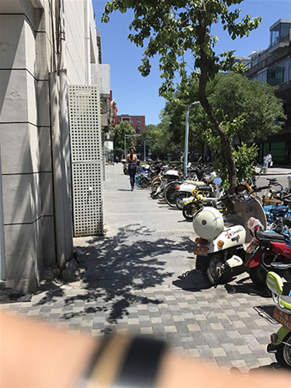 图片[3]-【玻璃赛帖】蓝色瑜伽裤-街拍流行馆