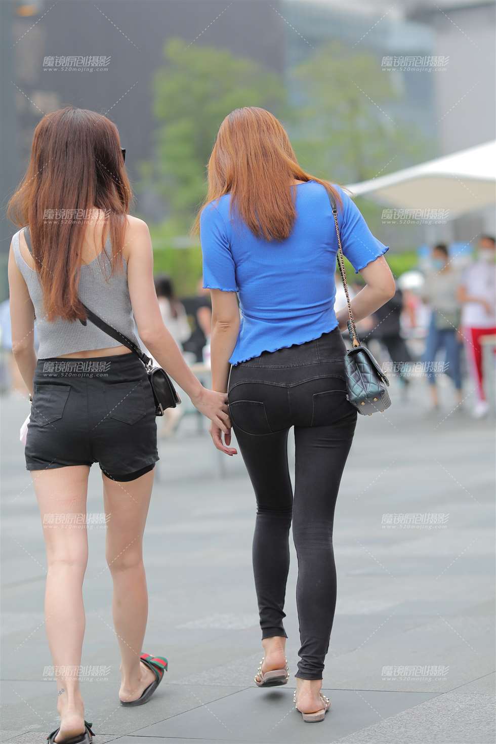 图片[2]-【凯恩赛贴】好身材-街拍流行馆