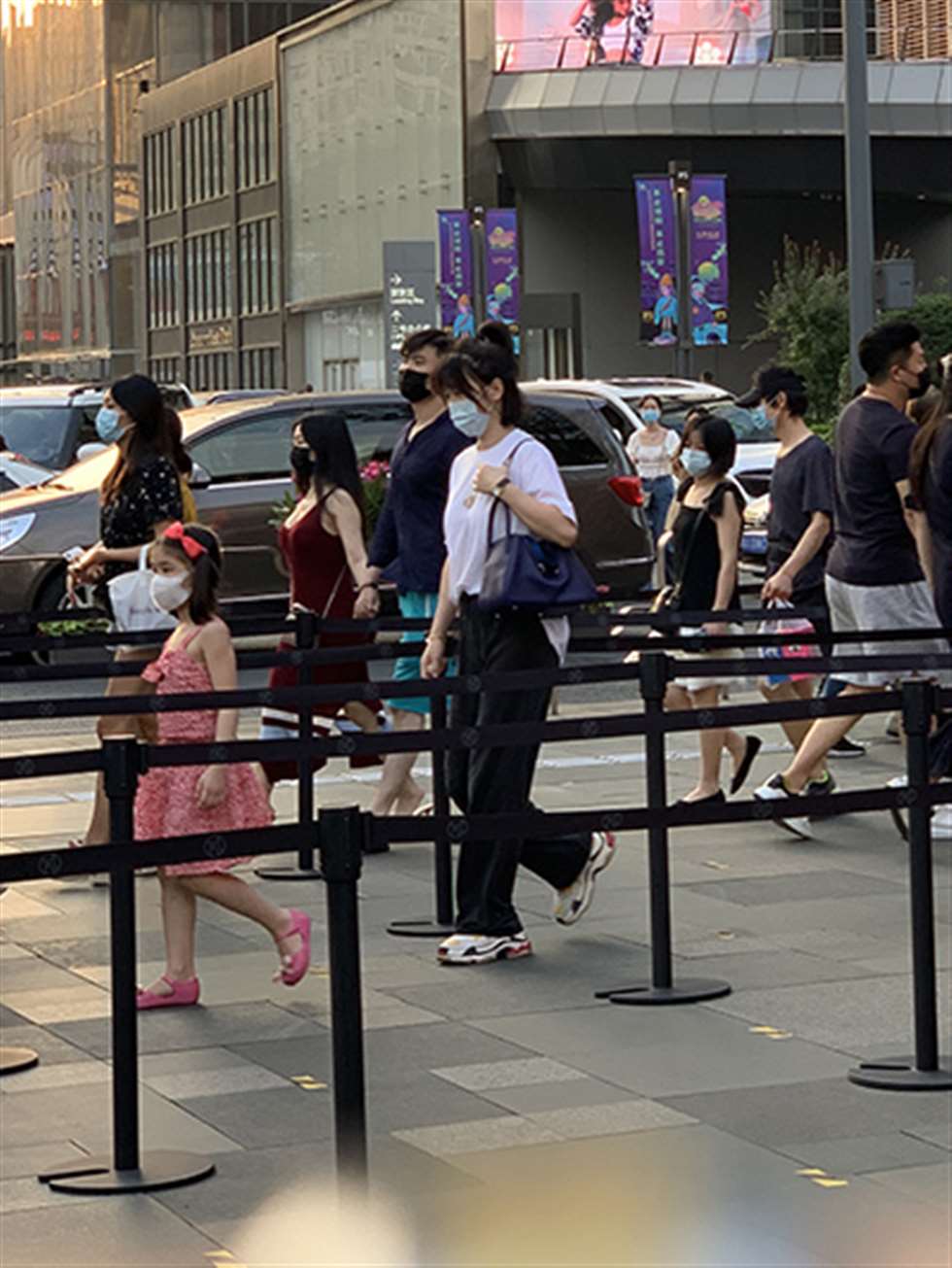 图片[3]-【视觉冲击赛贴】魅力红-街拍流行馆