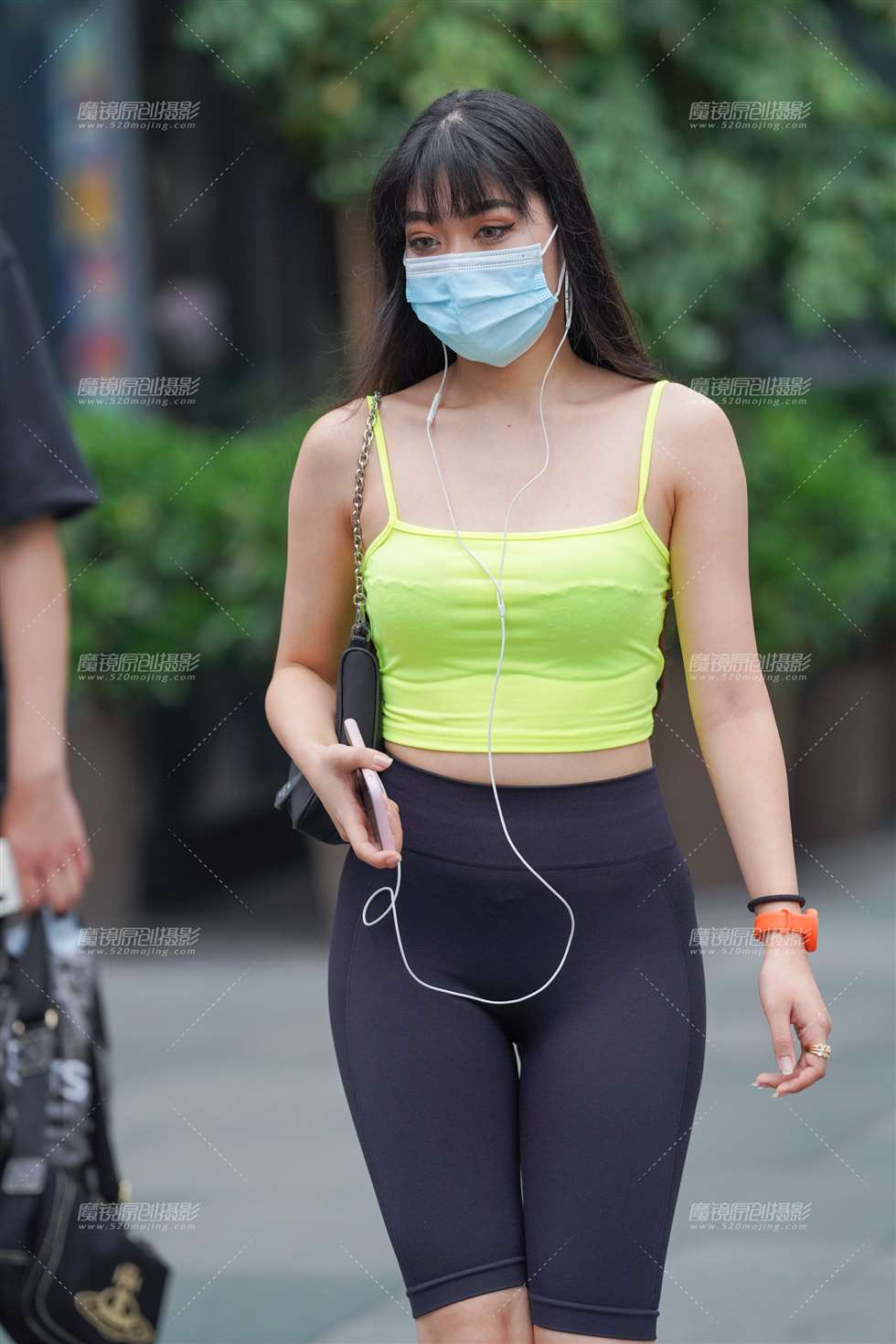 图片[1]-【凯恩赛贴】健身女孩的好身材-街拍流行馆