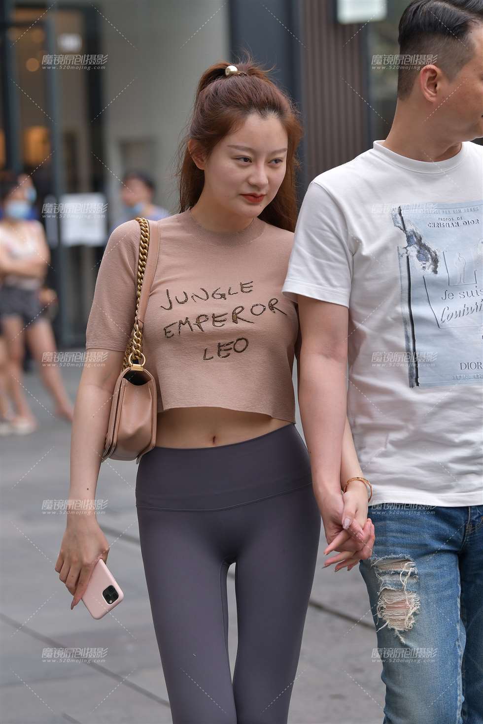 图片[5]-【视觉冲击赛贴】大长腿紧身翘臀美女-街拍流行馆
