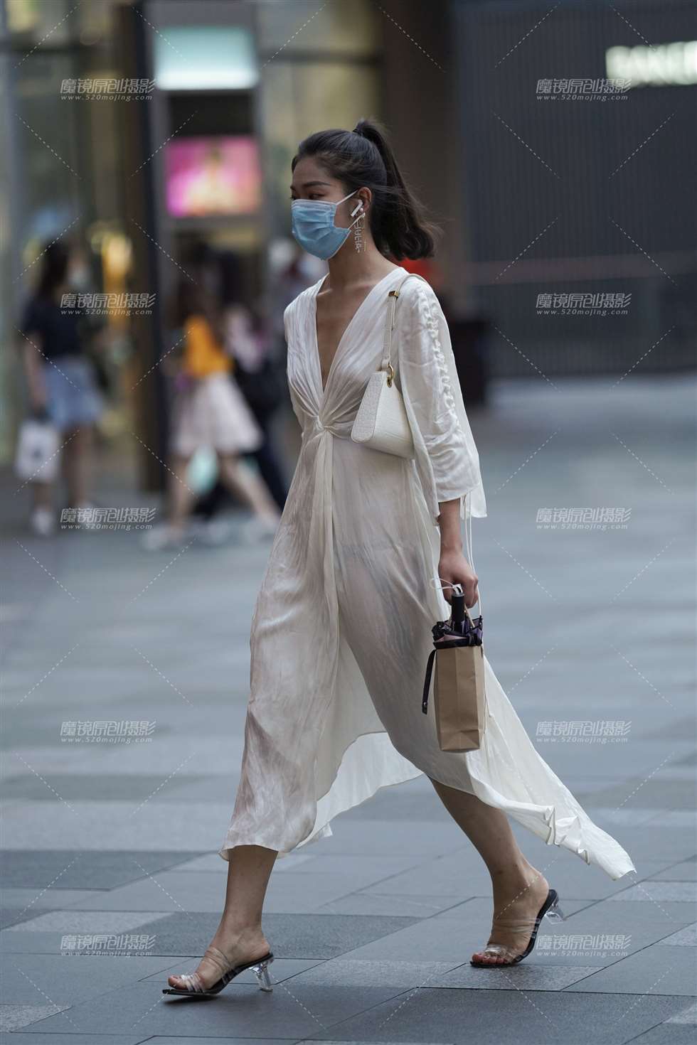 图片[1]-【凯恩赛贴】舒适的连衣裙-街拍流行馆